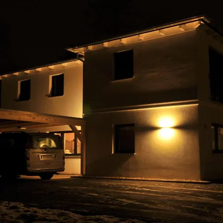 Apartment At The Oak Tree *